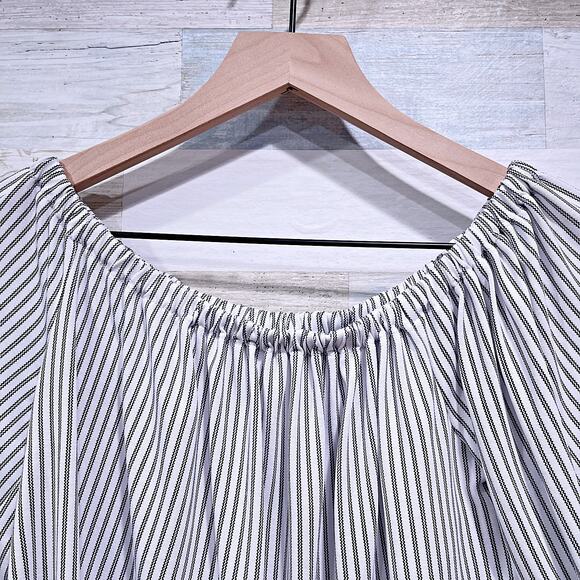 LOFT Zig Zag Striped Off The Shoulder Top White Black Womens XSP XS Petite - Picture 2 of 6